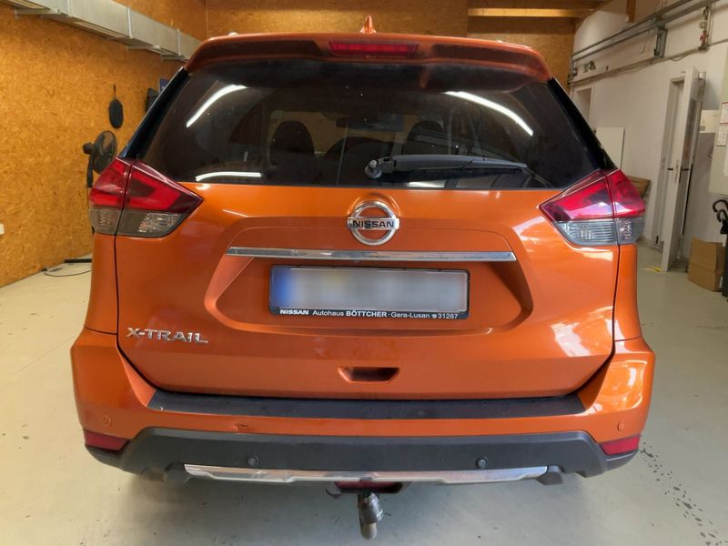Nissan X-Trail 2.0 dCi Tekna 4x4 — zdjęcie 5
