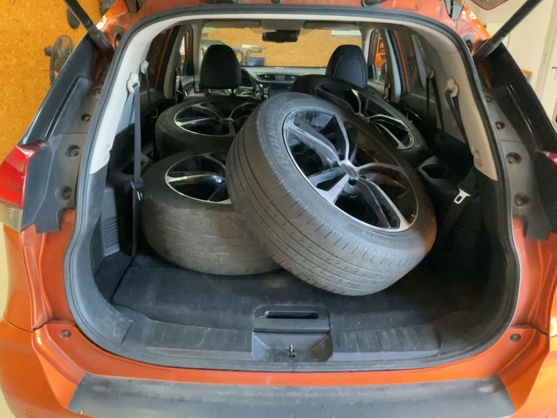 Nissan X-Trail 2.0 dCi Tekna 4x4 — zdjęcie 10