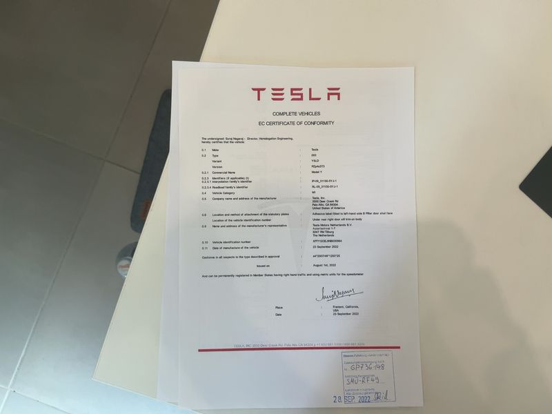Tesla Model Y Performance Dual AWD AWD — zdjęcie 16
