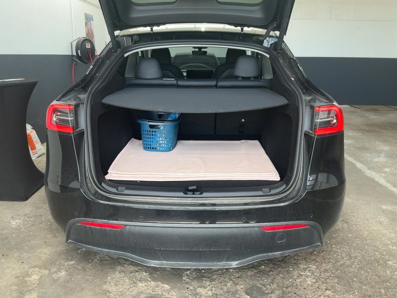 Tesla Model Y Performance Dual AWD AWD — zdjęcie 10