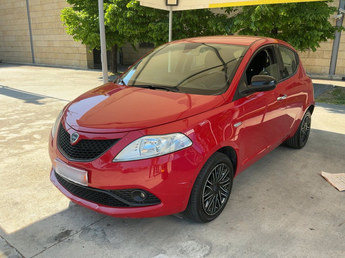 Lancia Ypsilon 2020