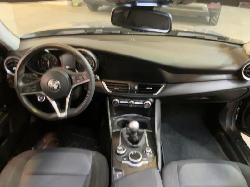 Alfa Romeo Giulia 2.2 JTDM Basis 2017 – снимка 17