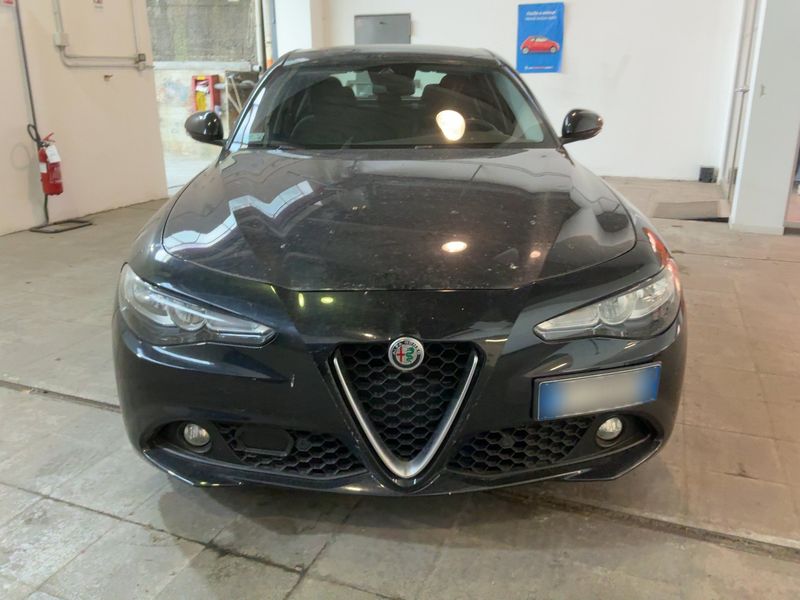 Alfa Romeo Giulia 2.2 JTDM Basis 2017 – снимка 14
