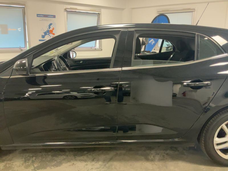 Renault Megane 1.5 BLUE dCi Business — zdjęcie 4