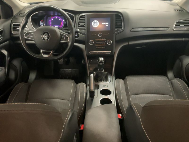 Renault Megane 1.5 BLUE dCi Business — zdjęcie 12