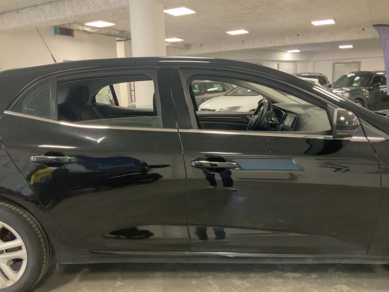 Renault Megane 1.5 BLUE dCi Business — zdjęcie 7