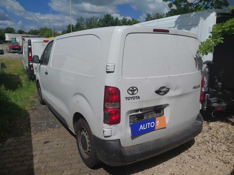 Toyota ProAce 1.5 D-4D Compact Comfort — zdjęcie 3