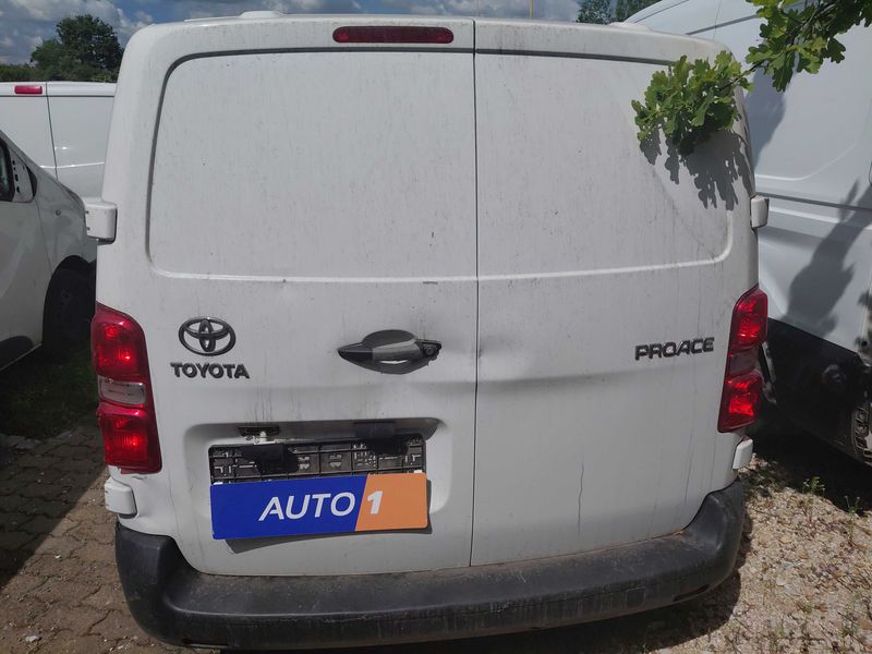 Toyota ProAce 1.5 D-4D Compact Comfort — zdjęcie 4