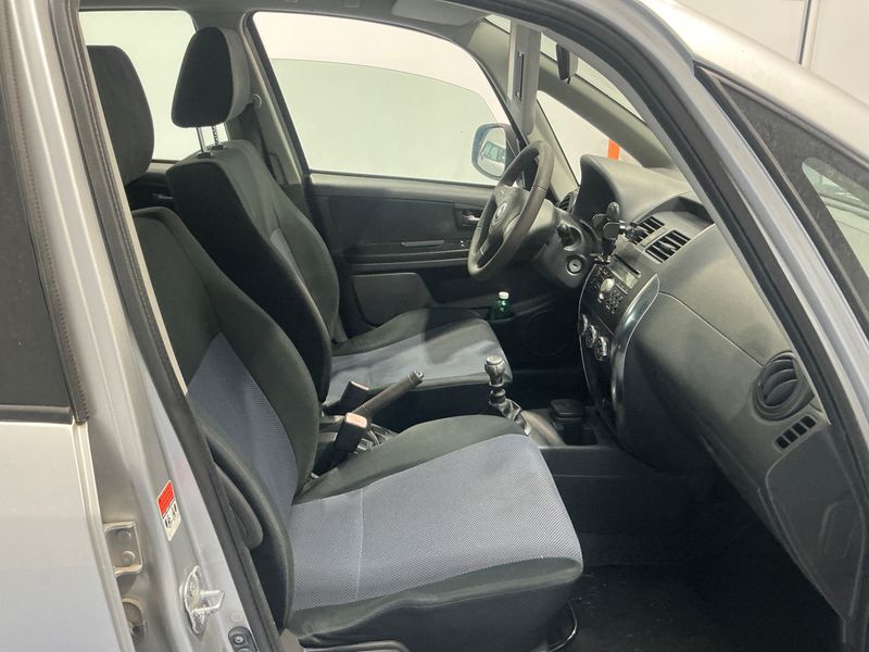Fiat Sedici 1.9 JTD Multijet Emotion 4x4 — zdjęcie 3