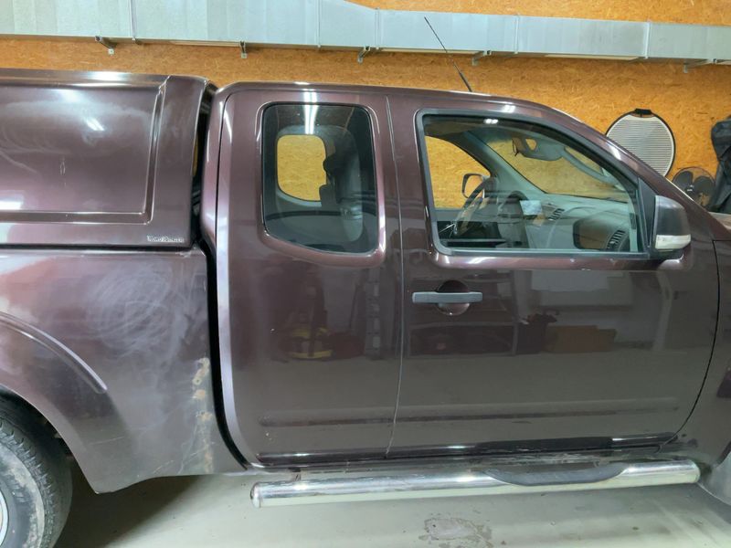 Nissan Navara Pick-up 2.5 dCi King Cab XE 4x4 — zdjęcie 7