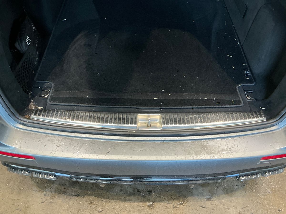 Mercedes-Benz E-Klasse 2021 — photo 39