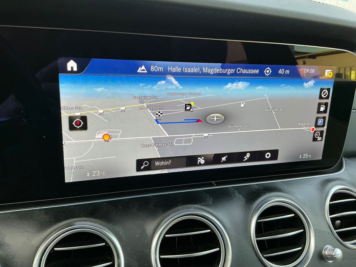 Mercedes-Benz E-Klasse 2021 — photo 30