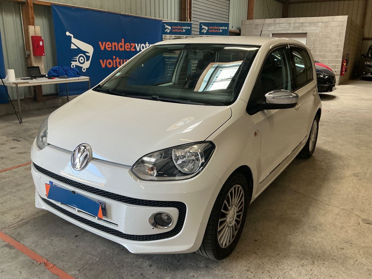 Volkswagen up! 2014 — photo 1
