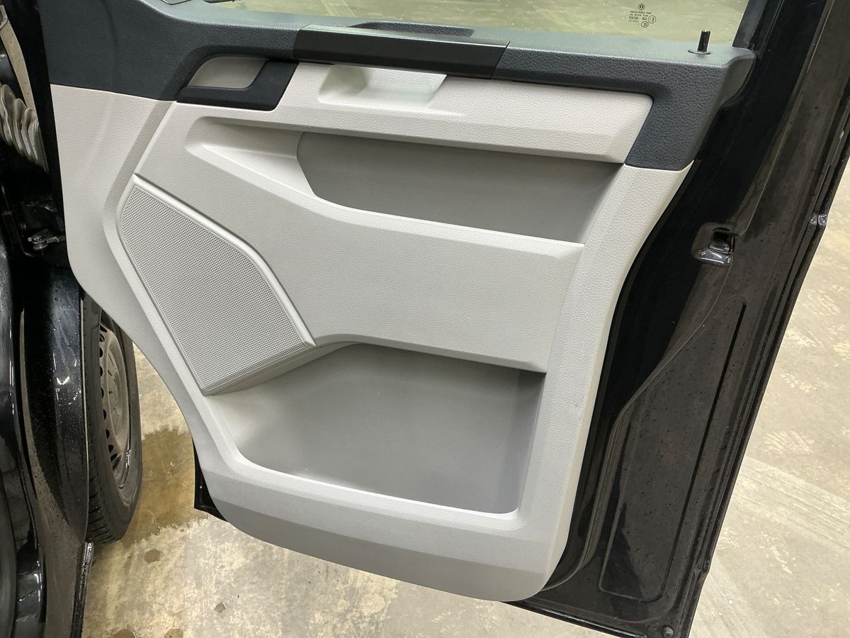 Volkswagen T6 2017 — photo 34