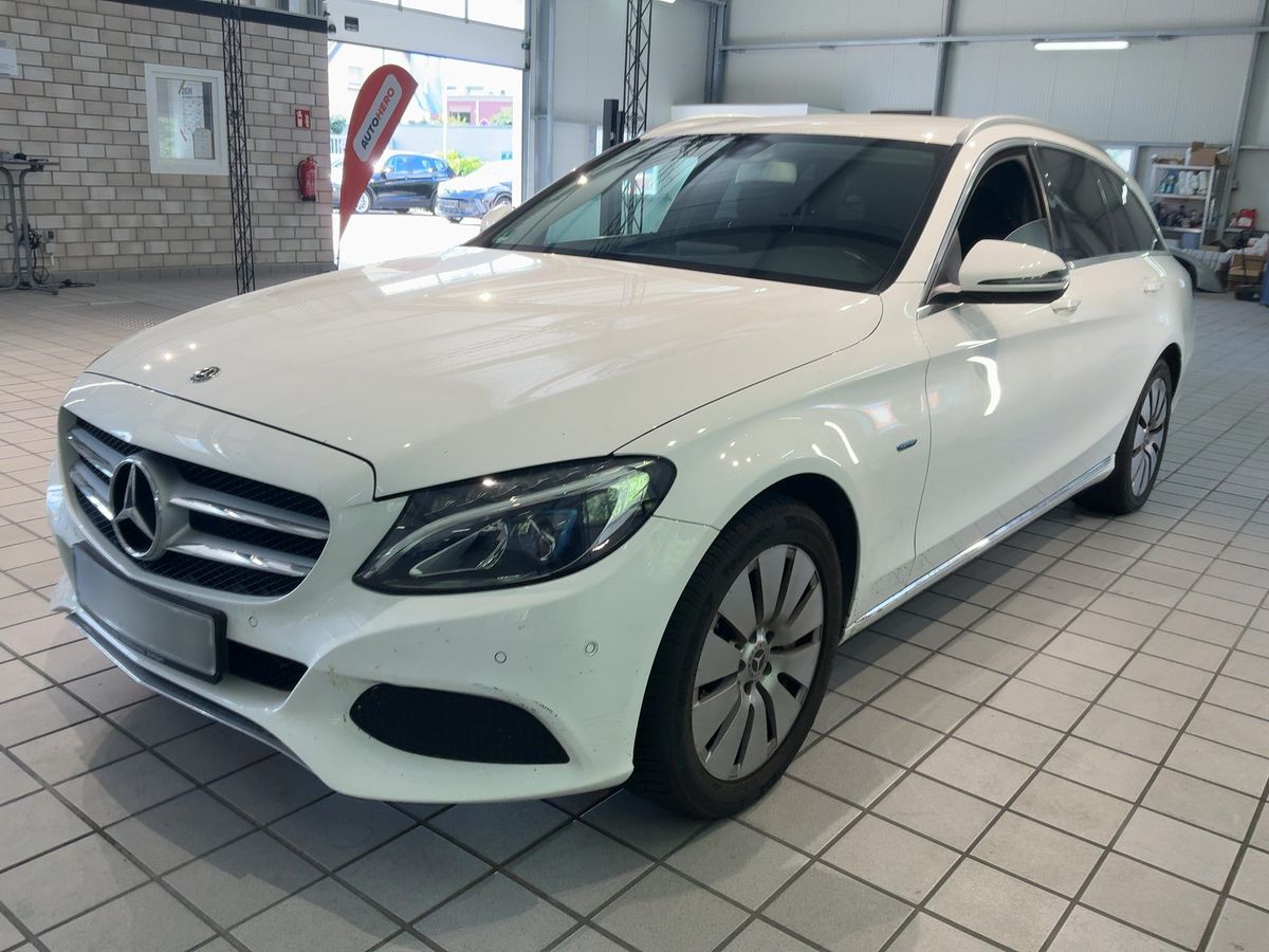 Mercedes-Benz C-Klasse 2017 — photo 1