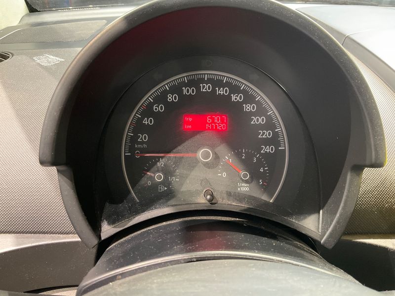 Volkswagen New Beetle 1.9 TDI United — zdjęcie 13