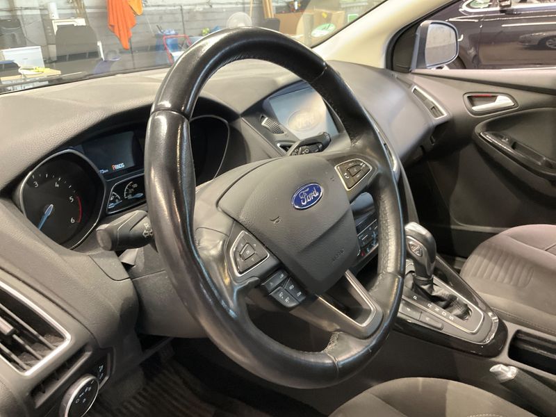 Ford Focus 2.0 TDCi Titanium 2015 – снимка 29