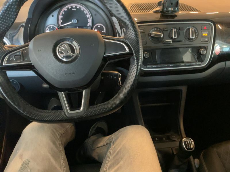 Skoda Citigo 1.0 MPI Ambition — zdjęcie 12