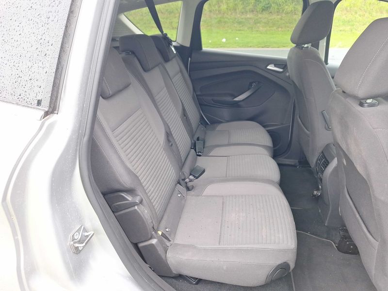 Ford C-Max 1.5 TDCi Titanium — zdjęcie 14