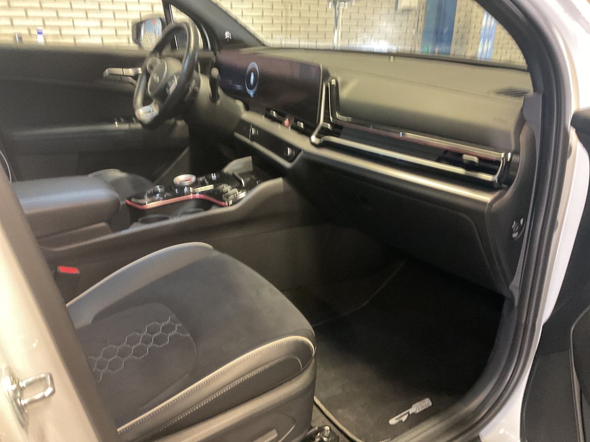 Kia Sportage 2023 — photo 31