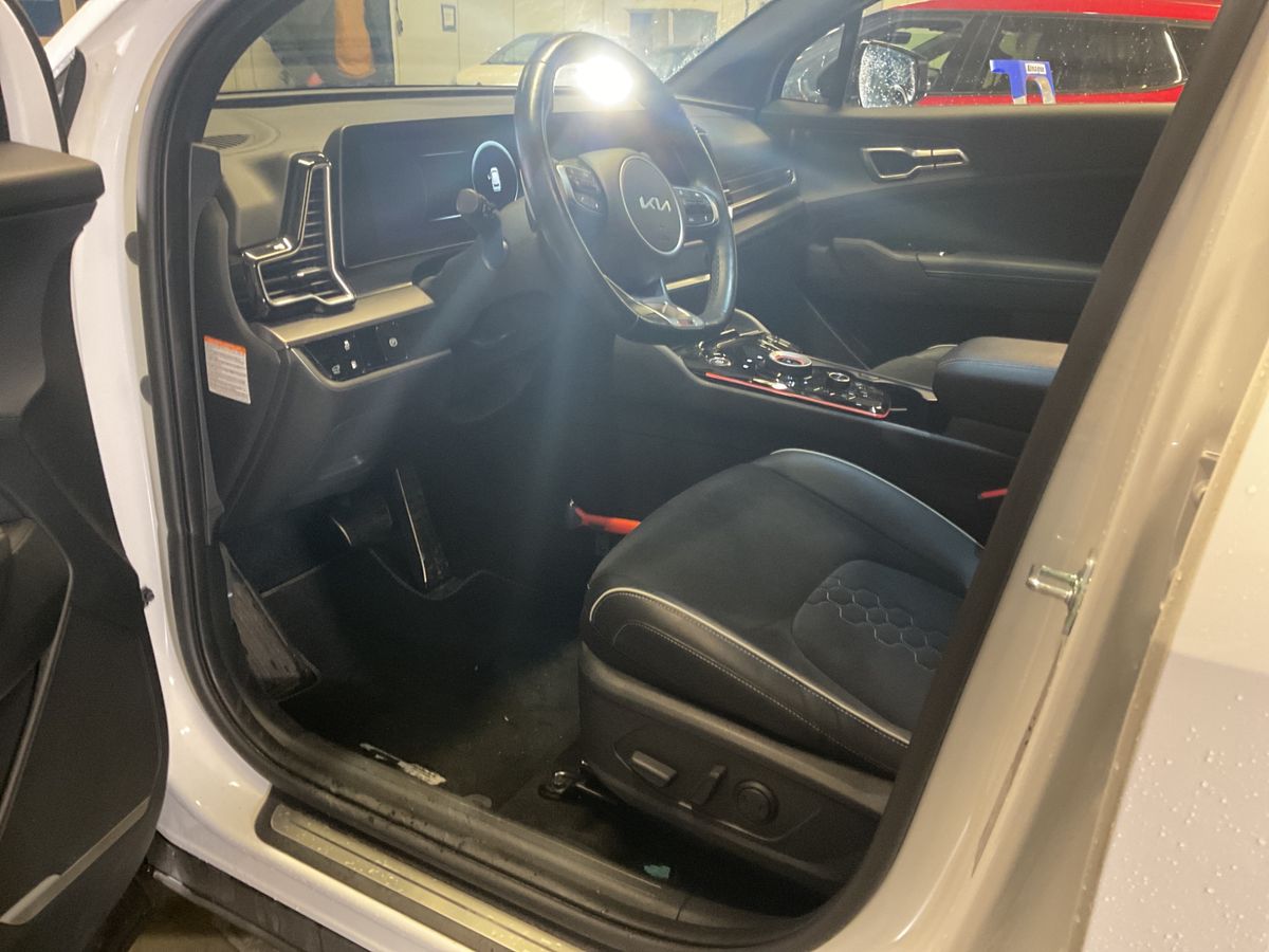 Kia Sportage 2023 — photo 23