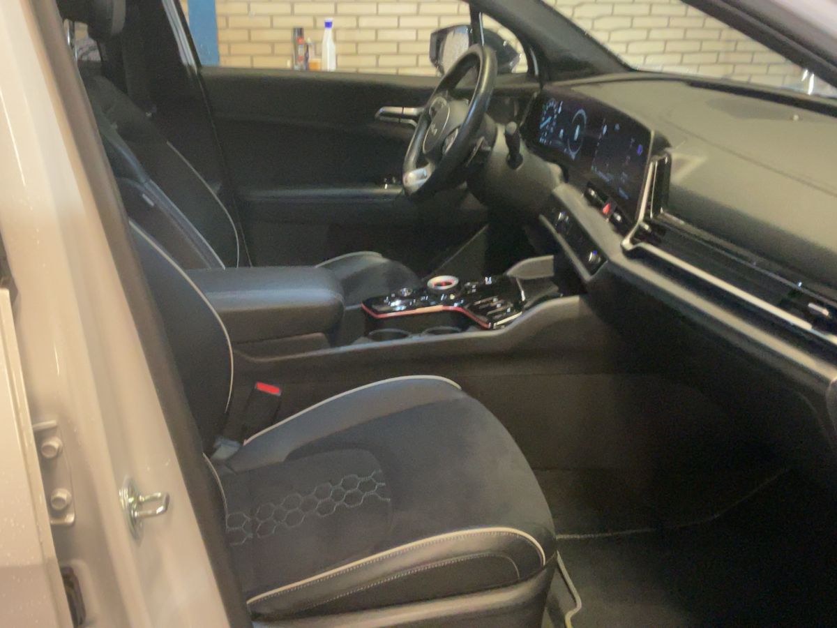 Kia Sportage 2023 — photo 17