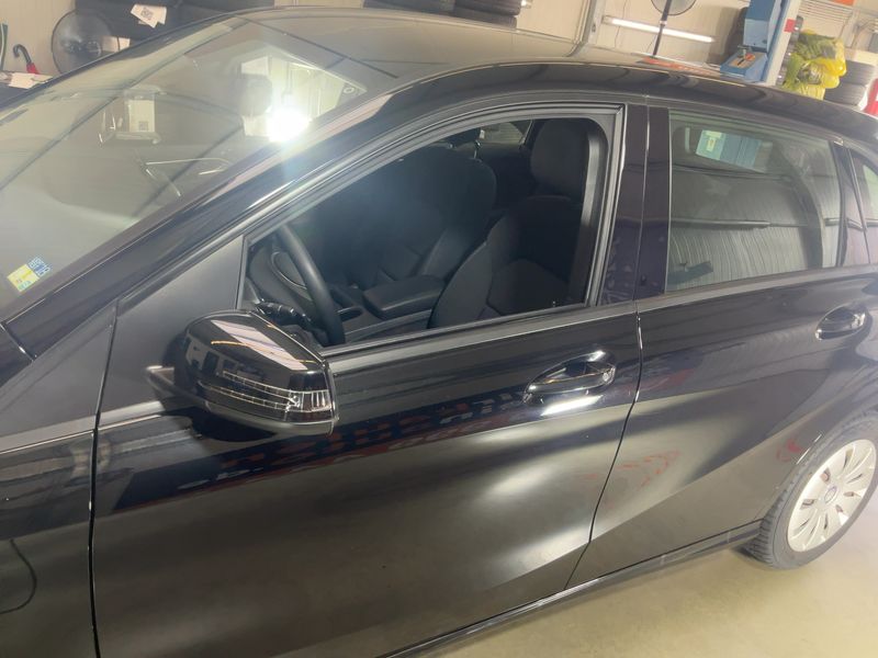 Mercedes-Benz B-Klasse B 200 — zdjęcie 4