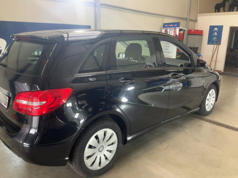 Mercedes-Benz B-Klasse B 200 — zdjęcie 6