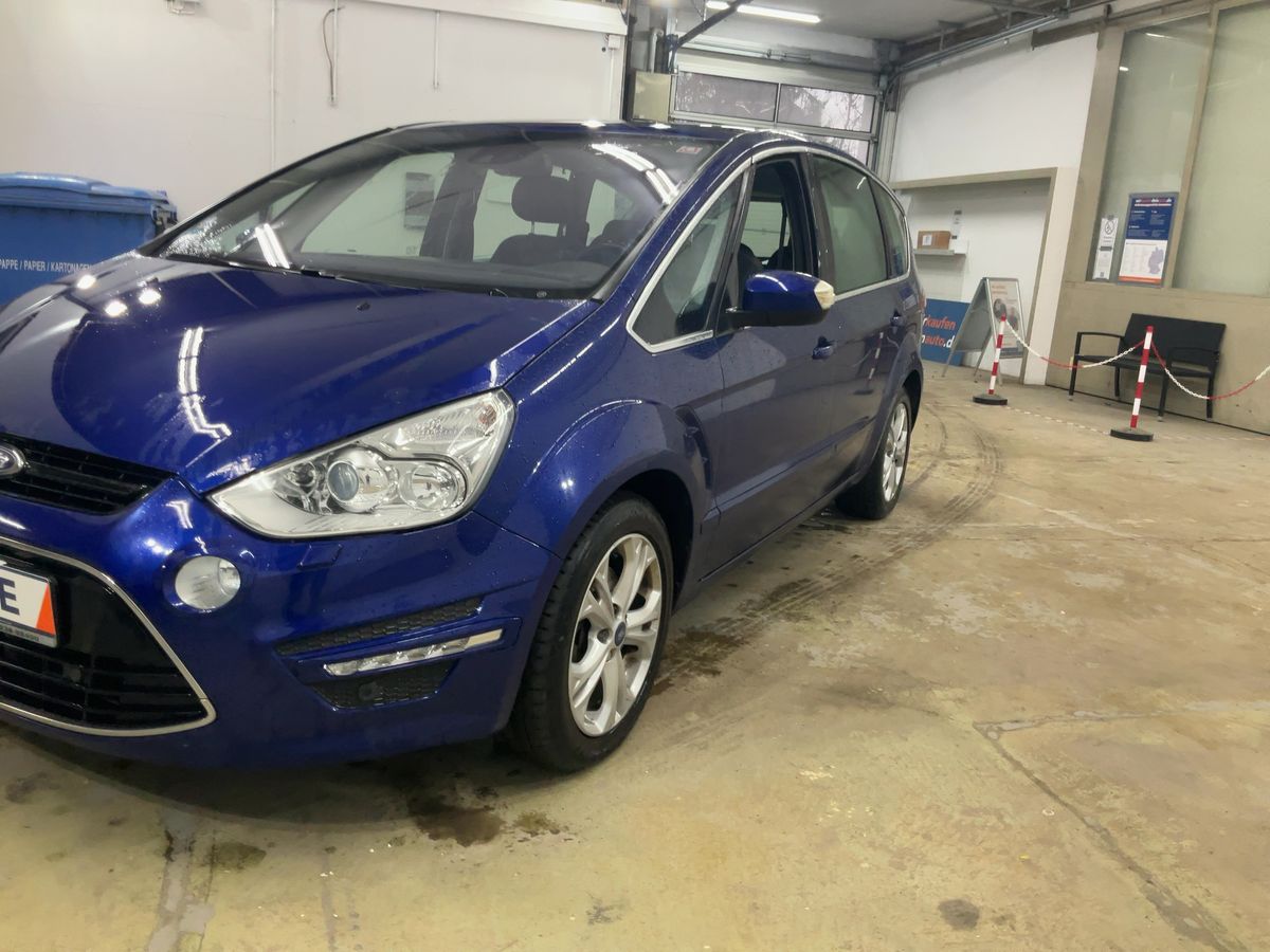 Ford S-Max 2.0 TDCi Titanium