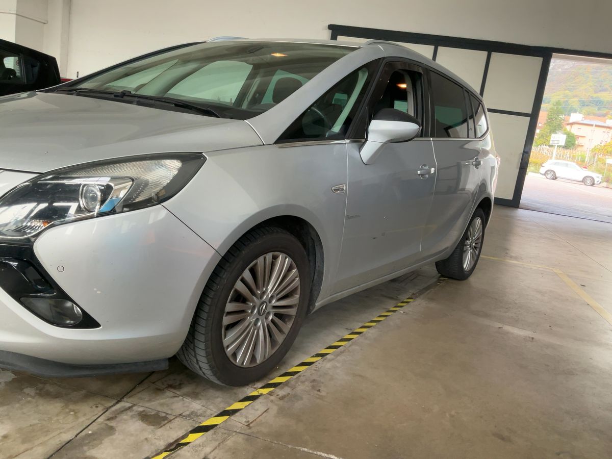 Opel Zafira Tourer 1.4 Turbo Cosmo