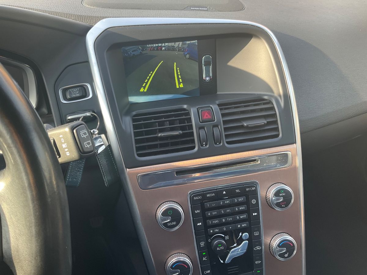 Volvo XC60 2015 — photo 45
