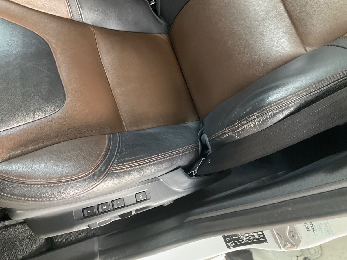 Volvo XC60 2015 — photo 33