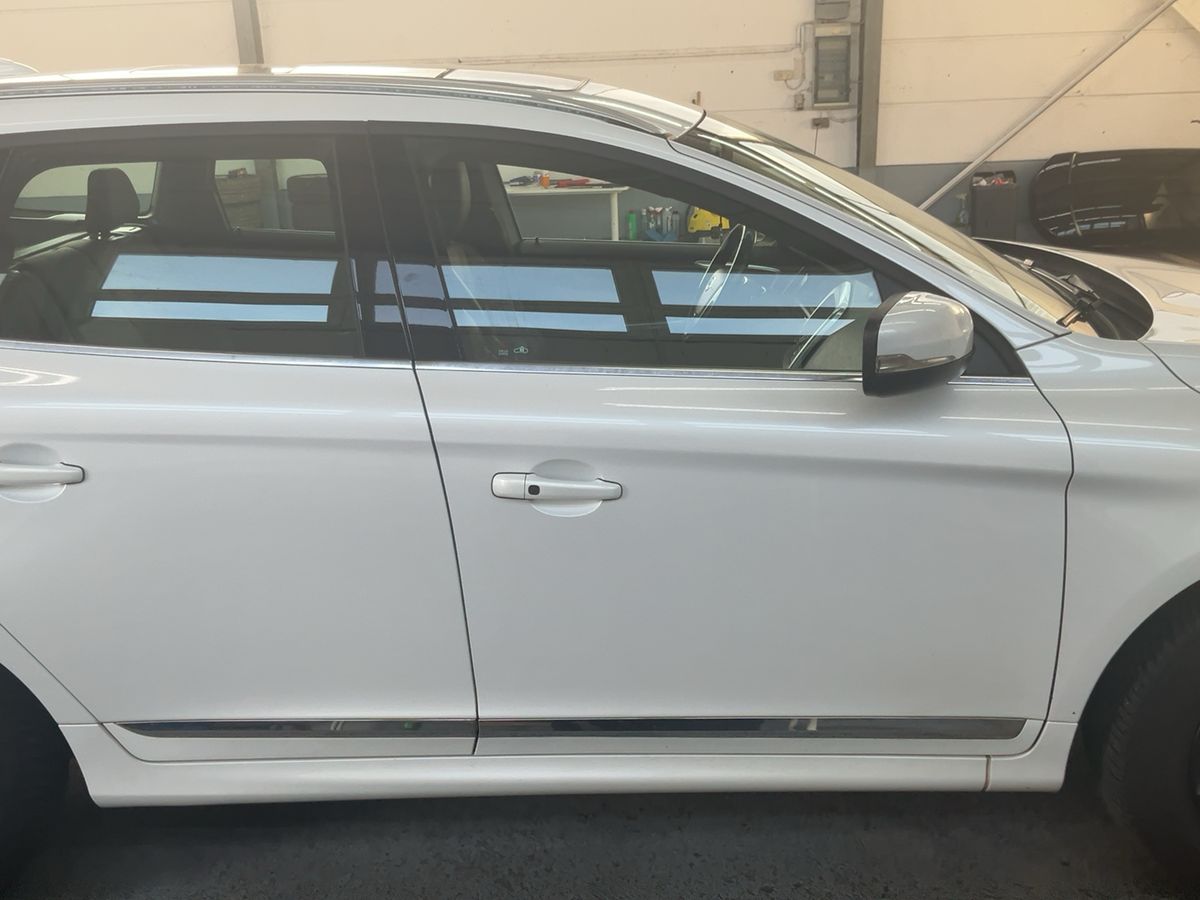 Volvo XC60 2015 — photo 11