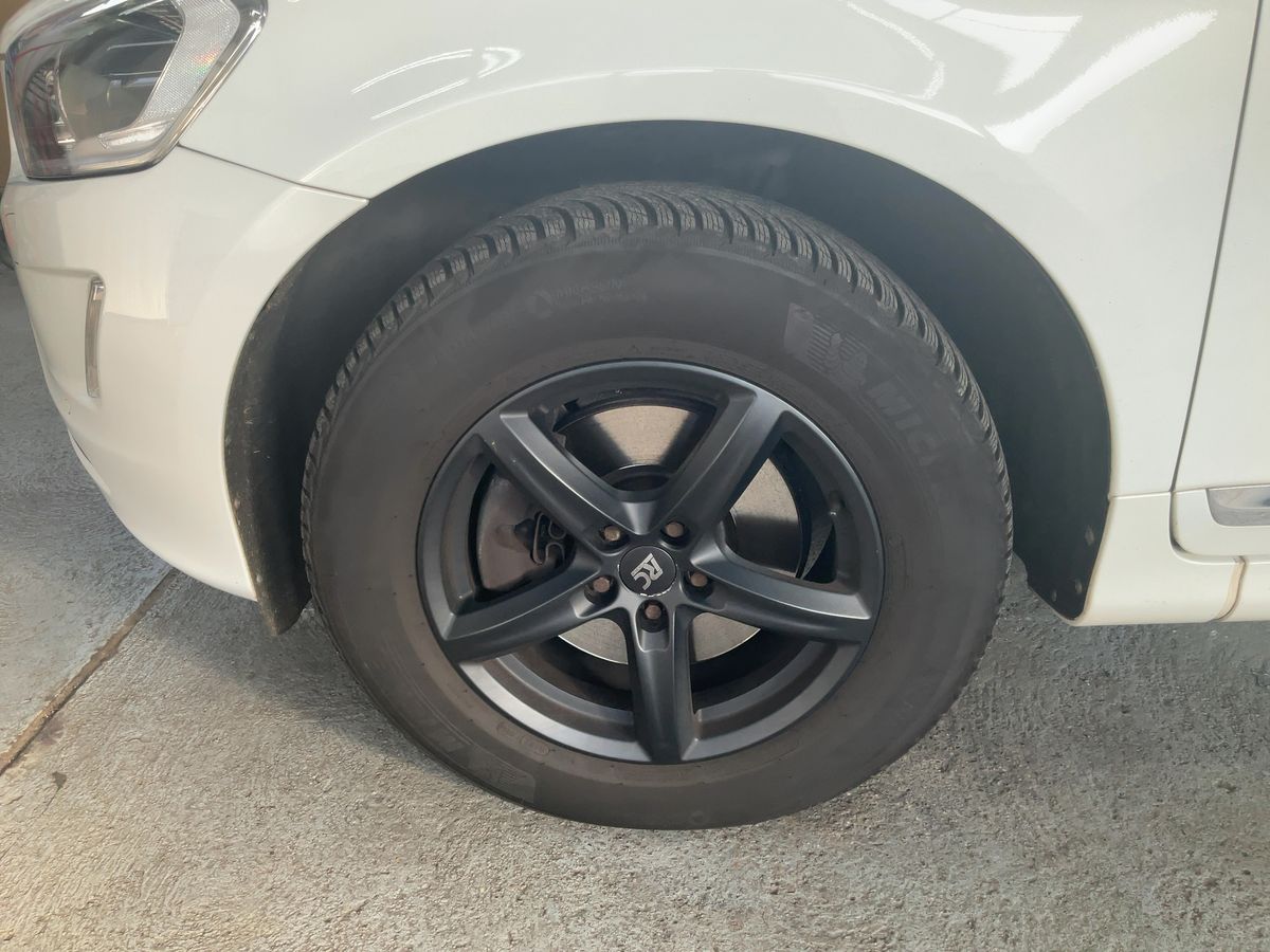 Volvo XC60 2015 — photo 4