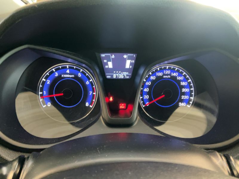 Hyundai ix20 1.4 Classic — zdjęcie 13