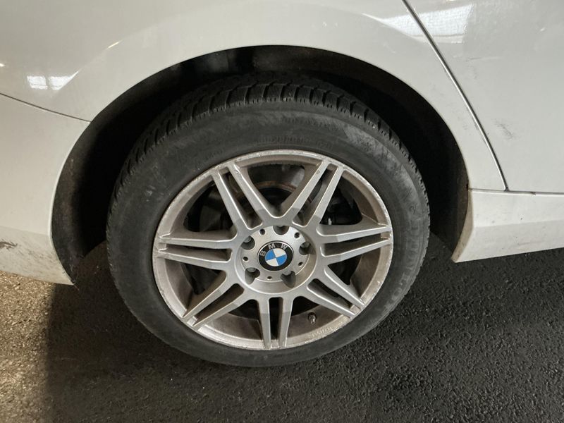 BMW 1er 114i 2015 – снимка 9