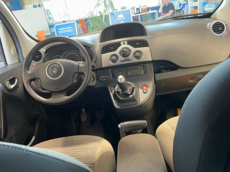 Renault Kangoo 1.6 Happy Family — zdjęcie 12