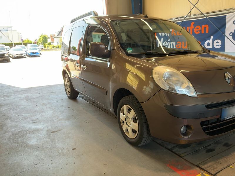 Renault Kangoo 1.6 Happy Family — zdjęcie 8