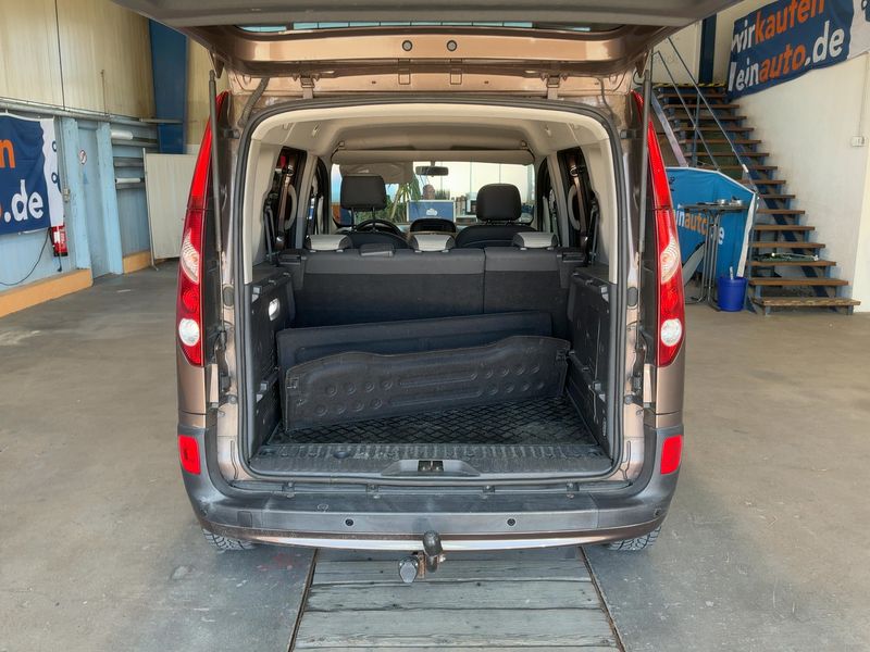 Renault Kangoo 1.6 Happy Family — zdjęcie 10