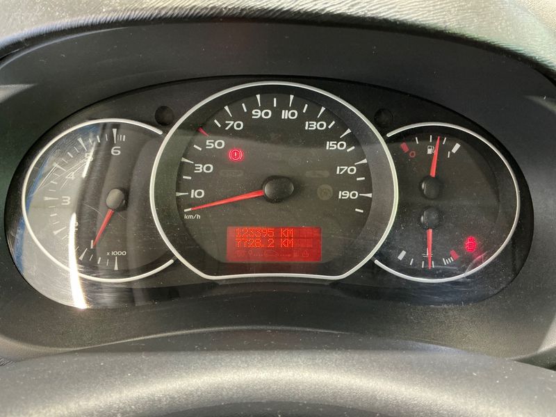 Renault Kangoo 1.6 Happy Family — zdjęcie 13