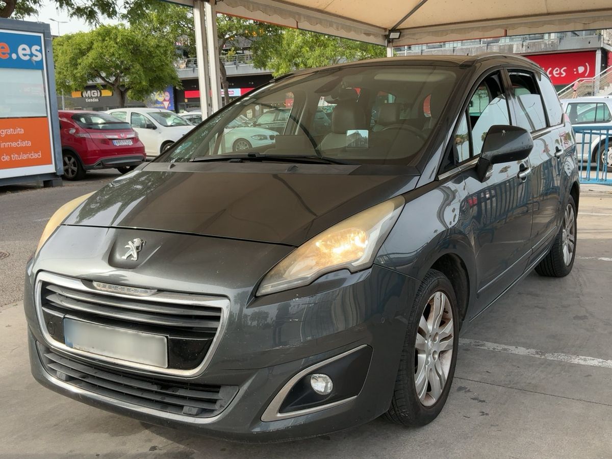 Peugeot 5008 2015
