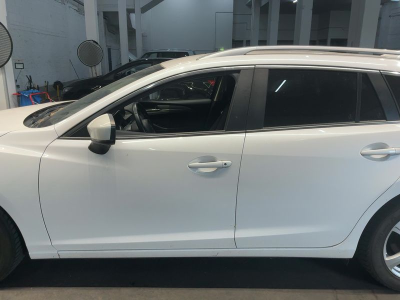 Mazda 6 2.0 Exclusive-Line — zdjęcie 4