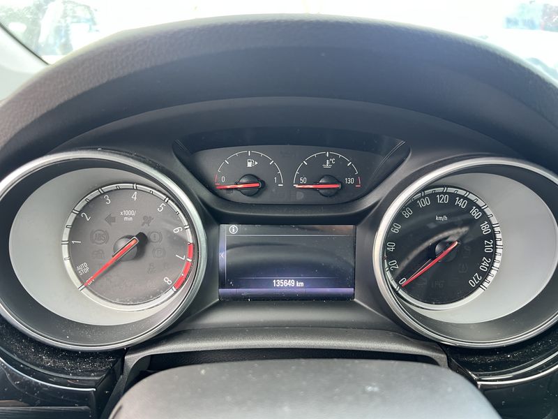 Opel Astra 1.0 Advance Start/Stop — zdjęcie 12