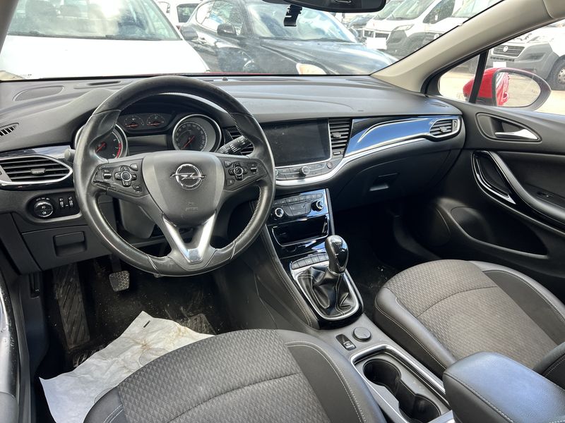 Opel Astra 1.0 Advance Start/Stop — zdjęcie 11
