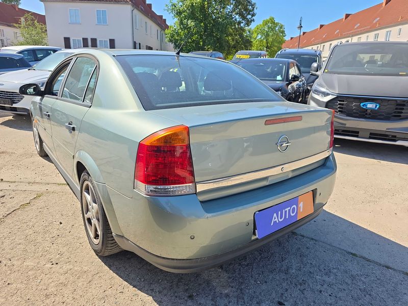 Opel Vectra 2.2 Comfort — zdjęcie 3