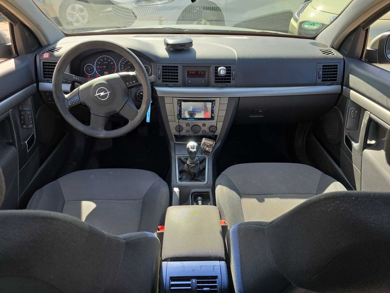 Opel Vectra 2.2 Comfort — zdjęcie 11
