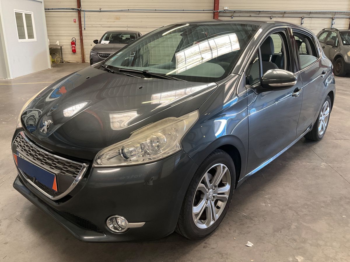 Peugeot 208 2013