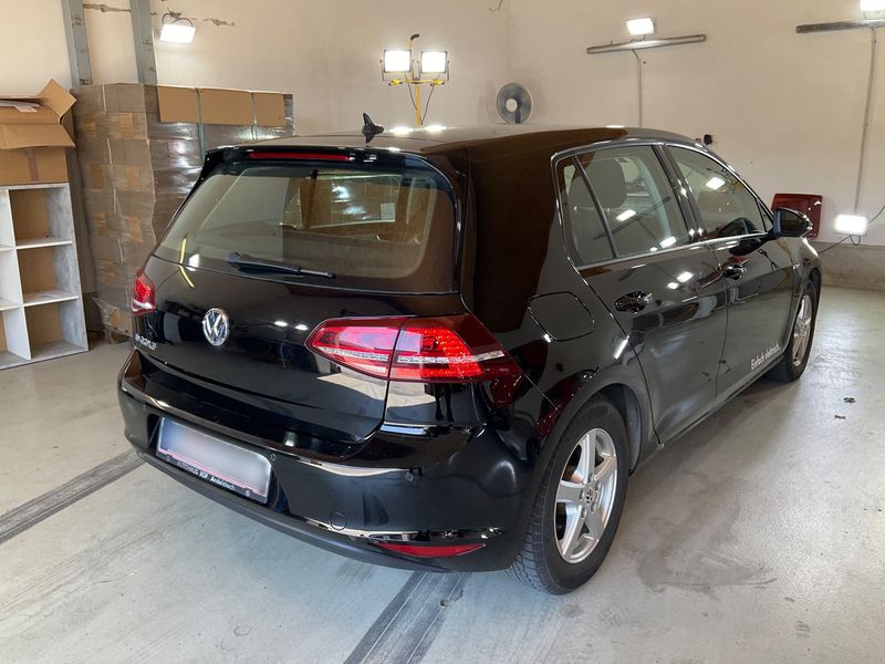 Volkswagen e-Golf VII electric drive 85 kW — zdjęcie 6