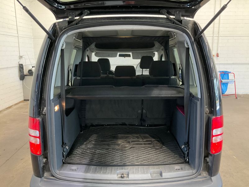 Volkswagen Caddy 1.6 BIFuel Trendline — zdjęcie 10