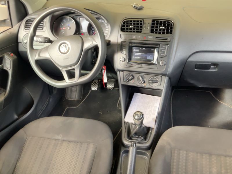 Volkswagen Polo 1.0 Edition BlueMotion Tech — zdjęcie 12